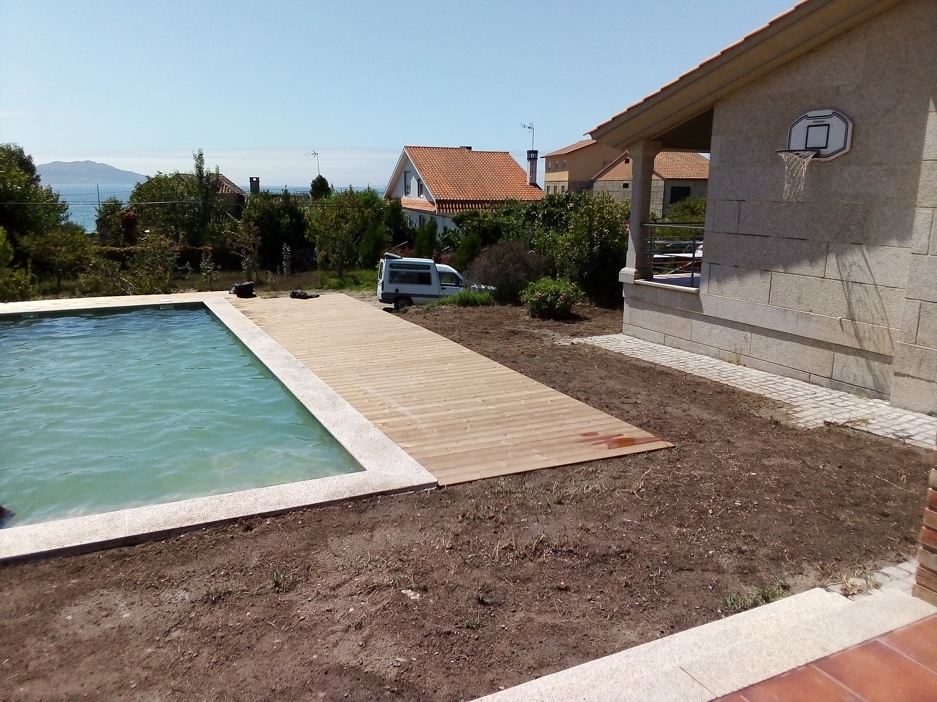 Exteriores PISCINA........