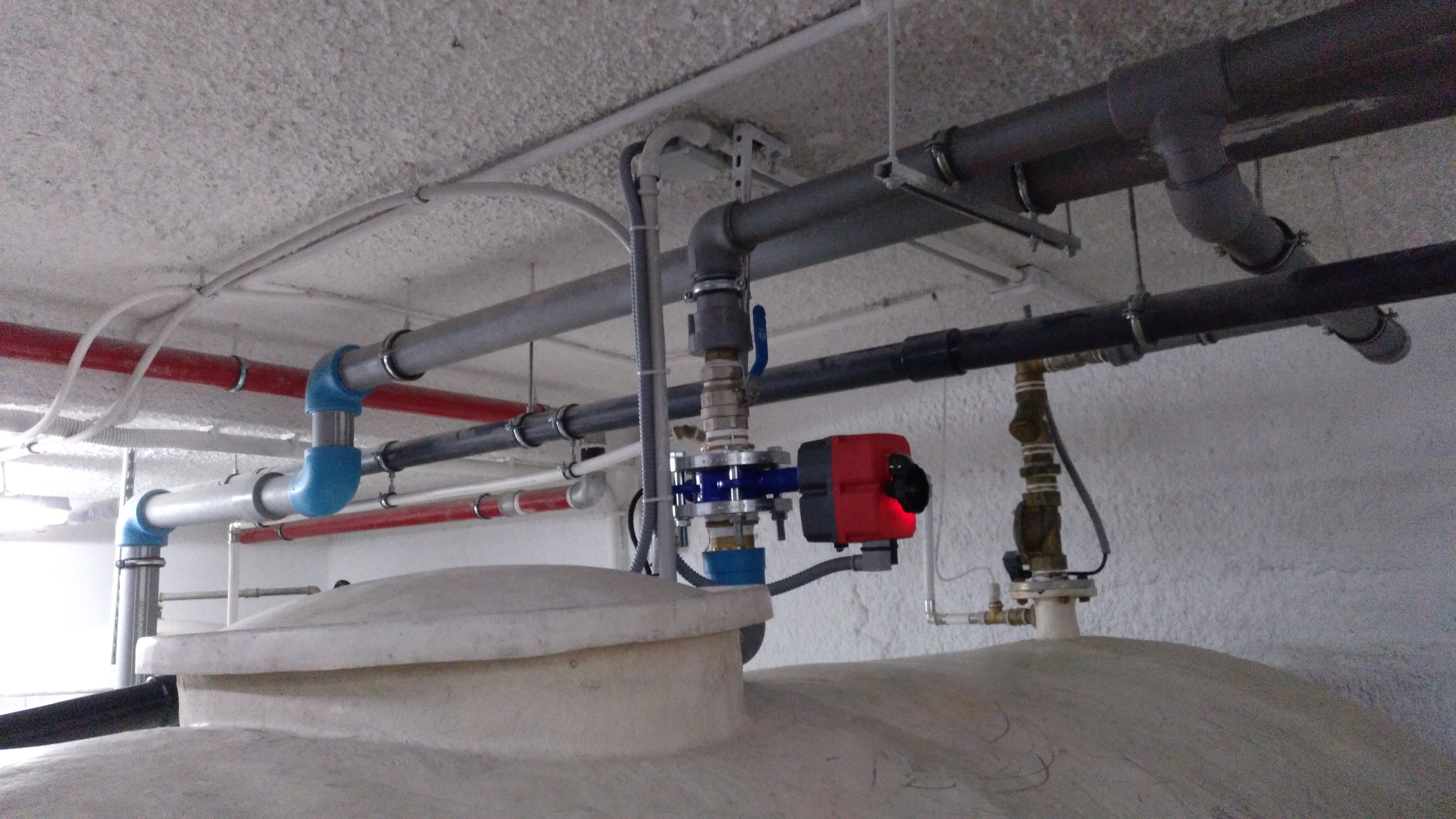 Valvula llenado aljibe hotel