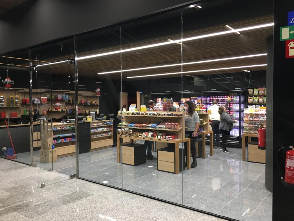 Kiosko en estacion nueva de bilbao