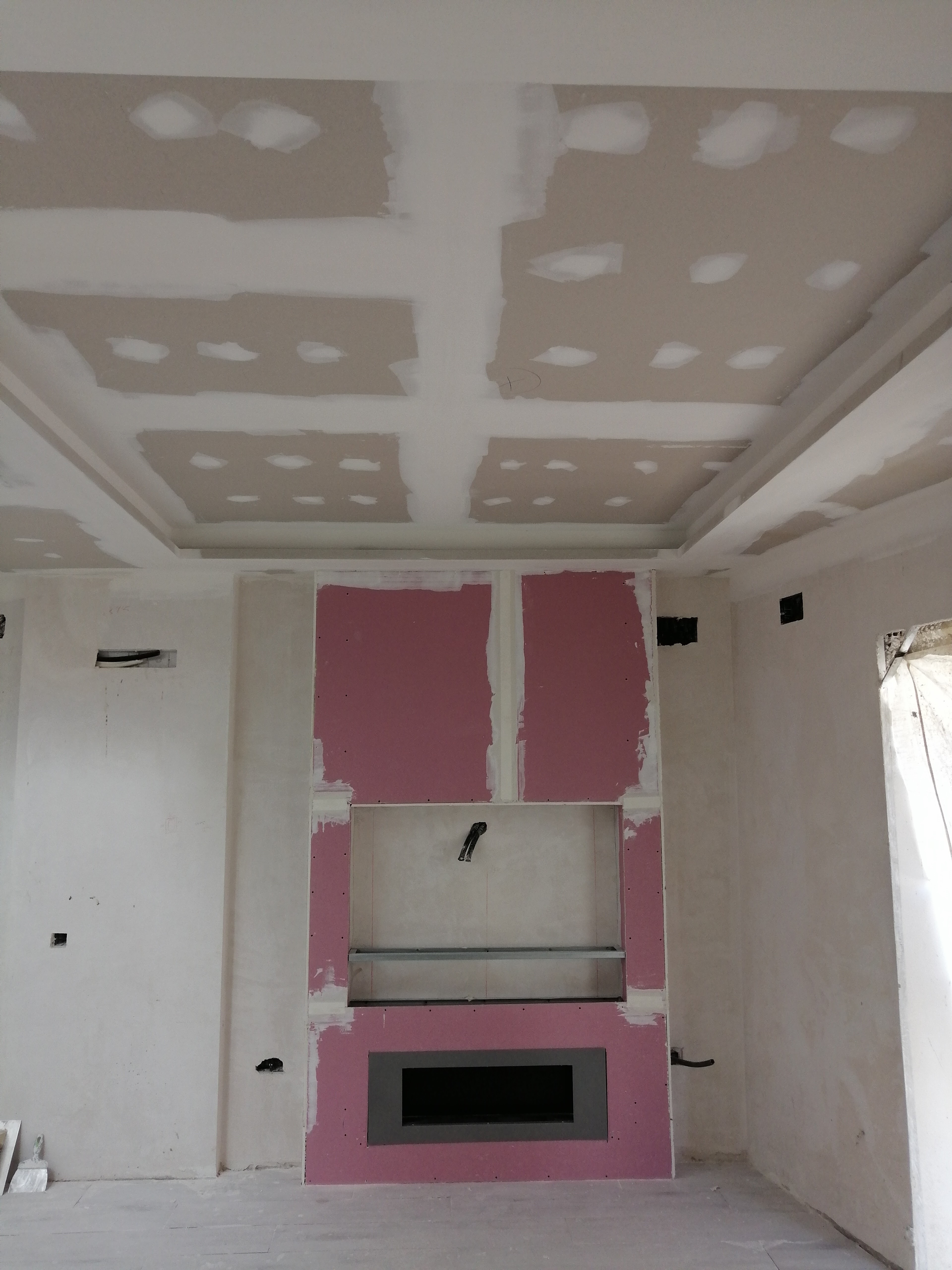 Revestir chimenea y techo pladur a doble altura