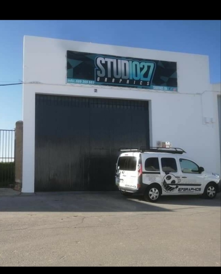 PINTADA DE FACHADA Y PUERTA