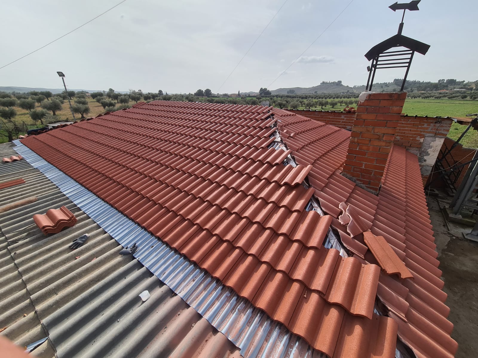 CONSTRUCCION TEJADO DE TEJAS PLANAS