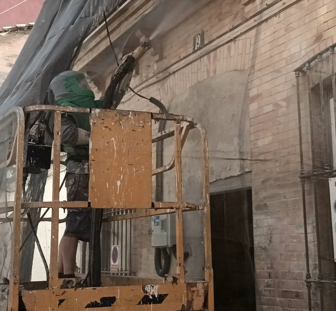 Rehabilitación de fachada Montserrat