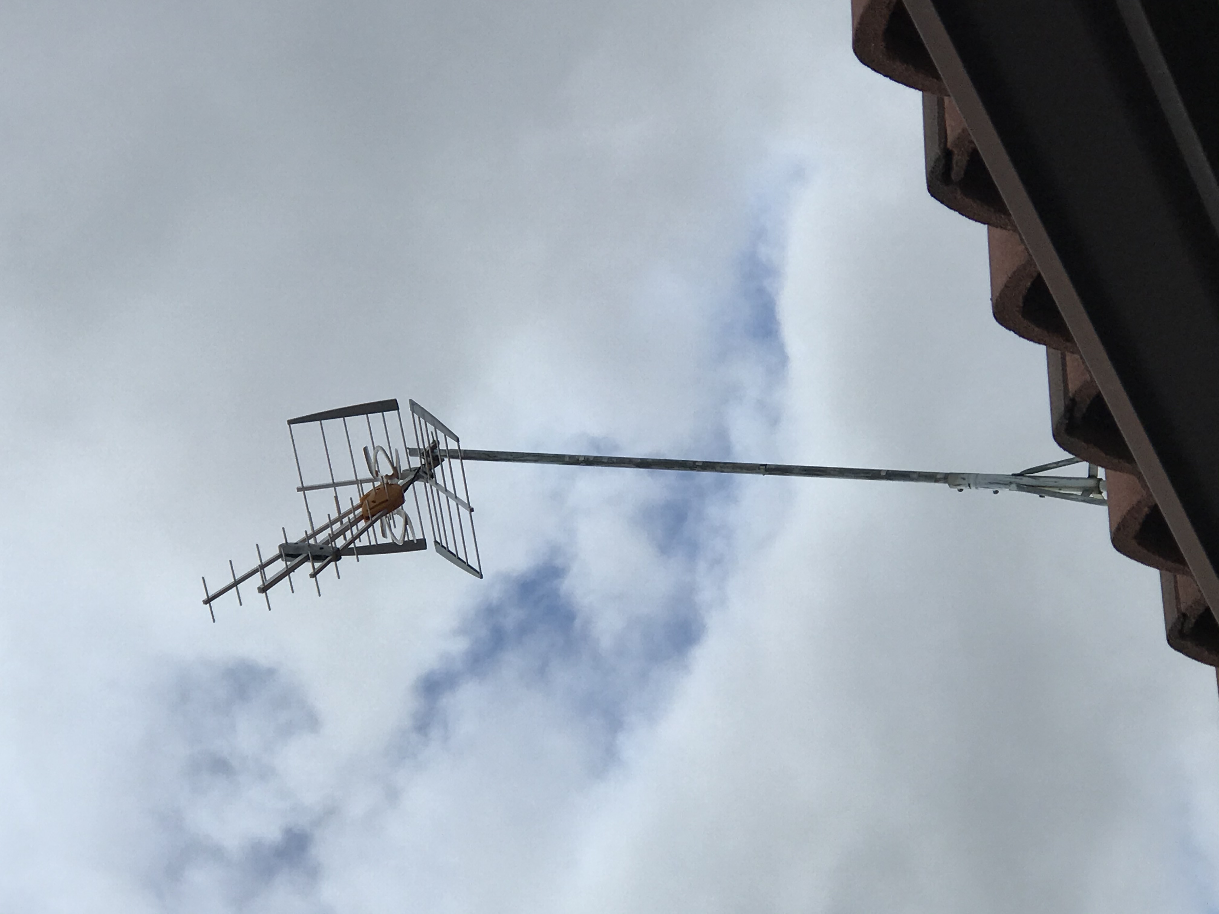 Antenas individuales/colectivas