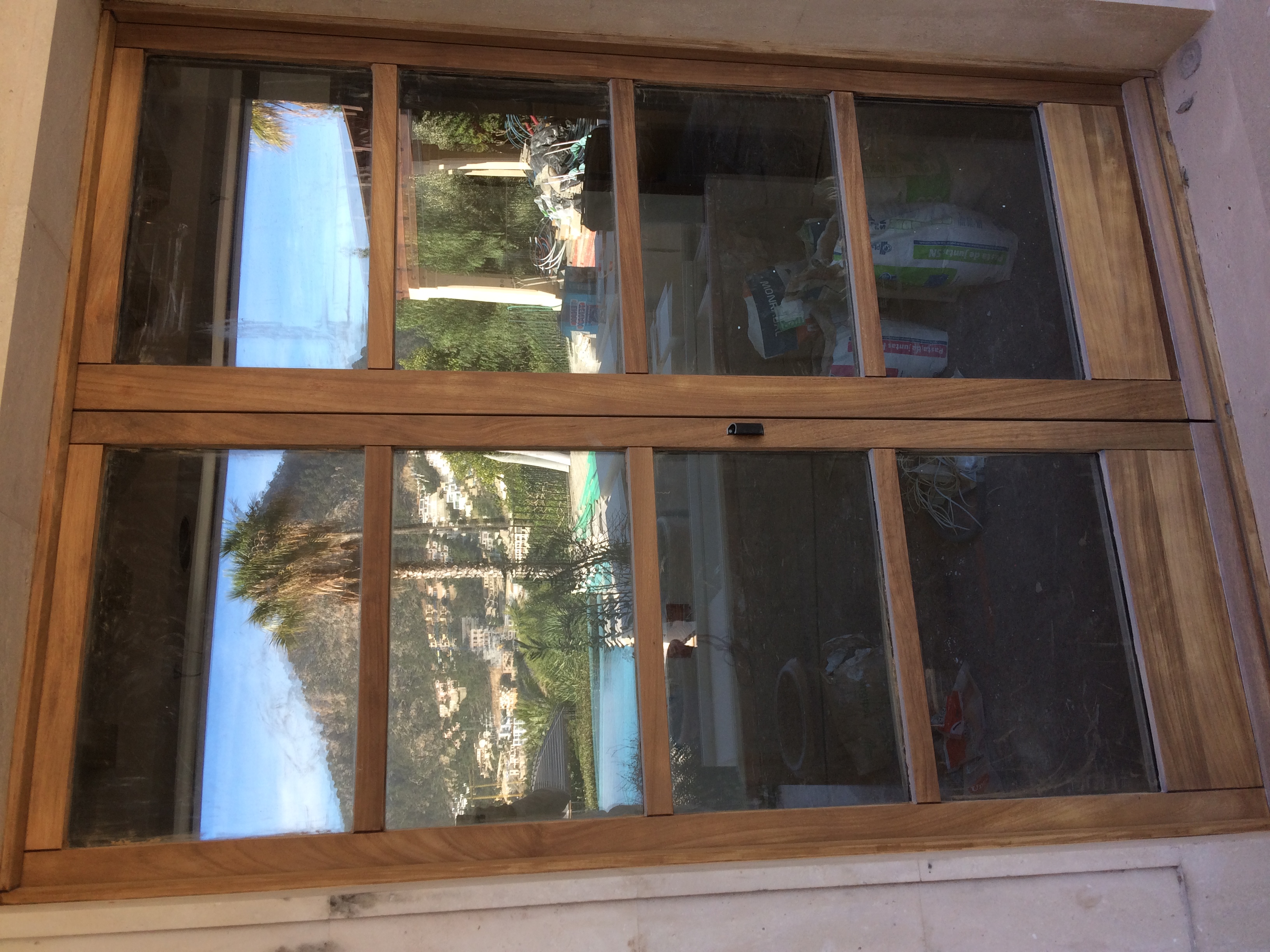 Renovar cristaleras iroko