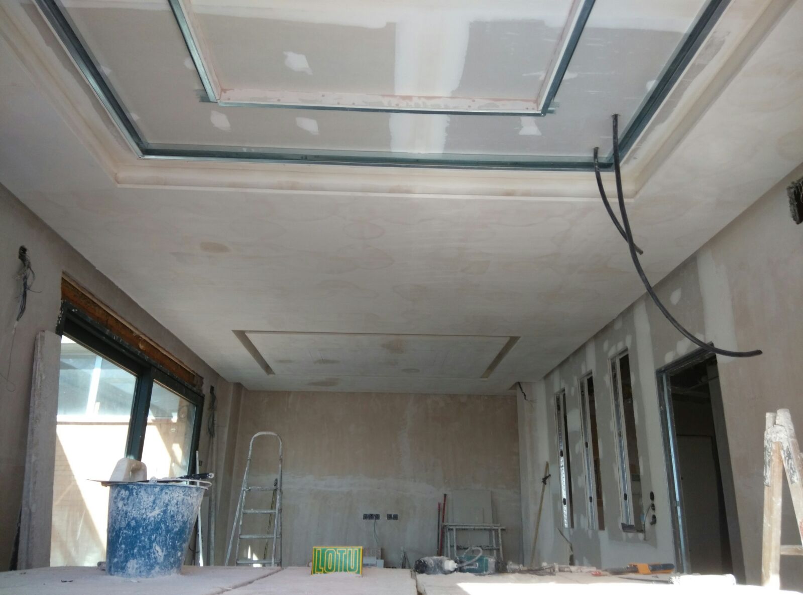 Techos en un Ático en la Avda. de la Buhaira en Sevilla