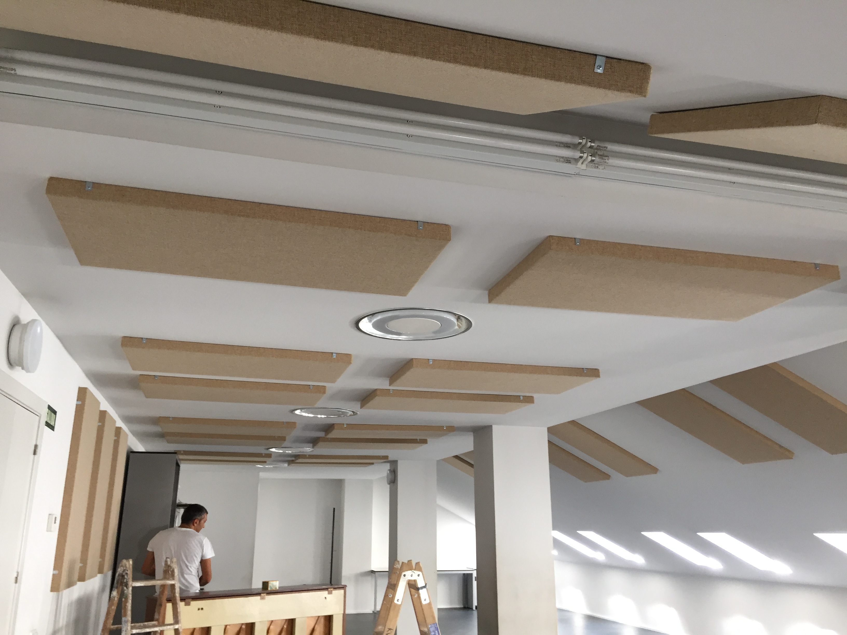 acondicionamiento acústico sala coro escuela música Pamplona