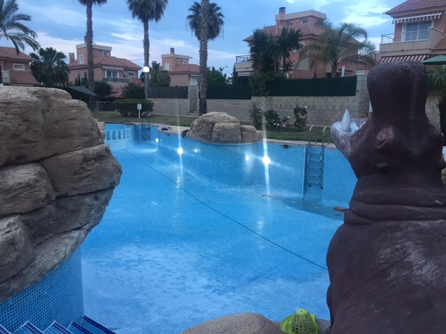MANTENIMIENTO DE PISCINAS