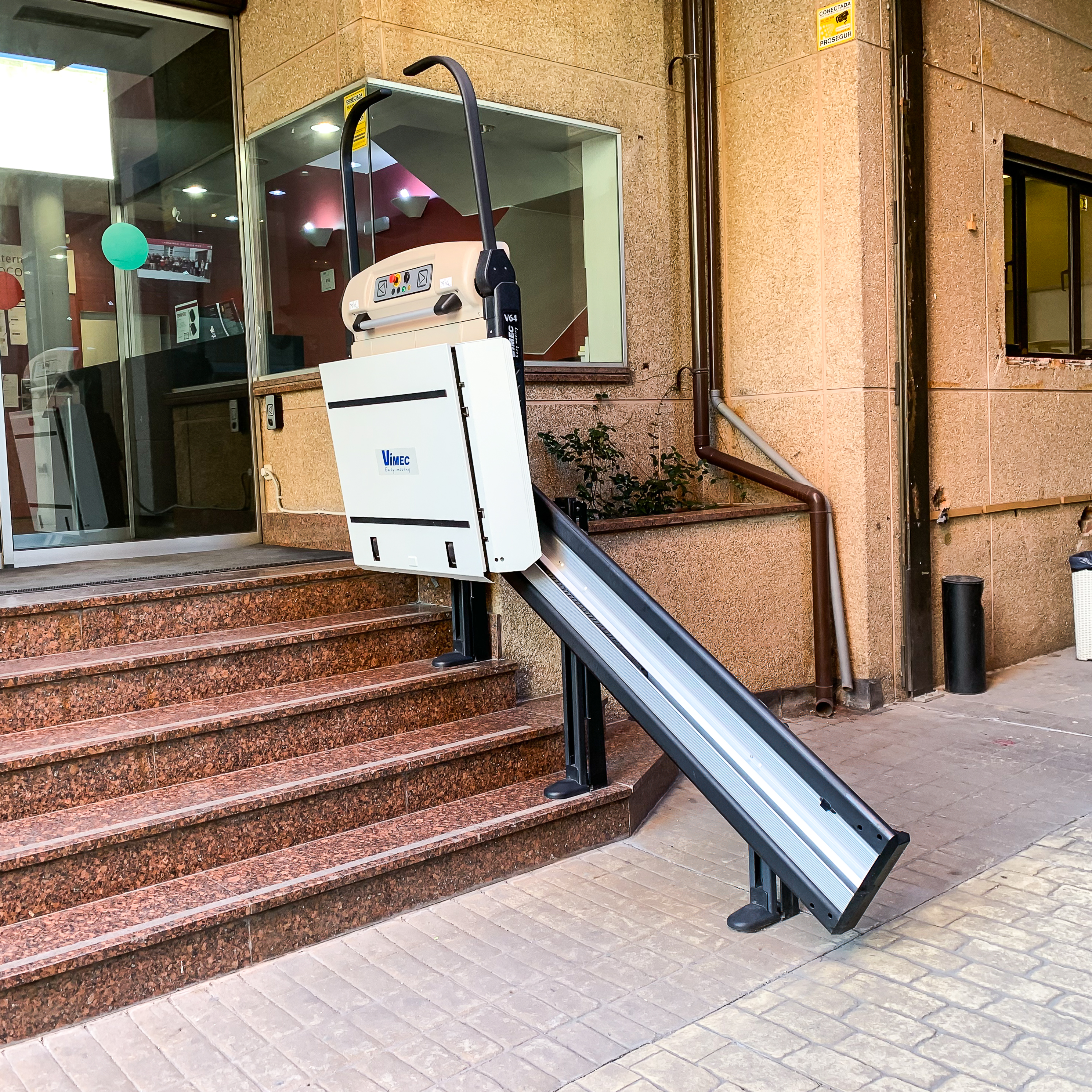 PLATAFORMA SALVAESCALERAS DE TRAMO RECTO