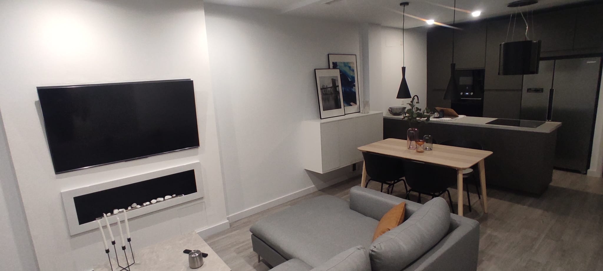 Chimenea y tv empotrada acabado y pintado