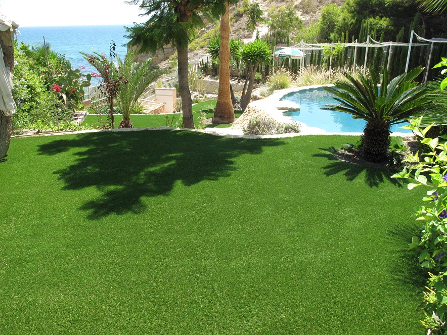 Instalación césped artificial Innogarden Coveta Fuma El Campello Alicante
