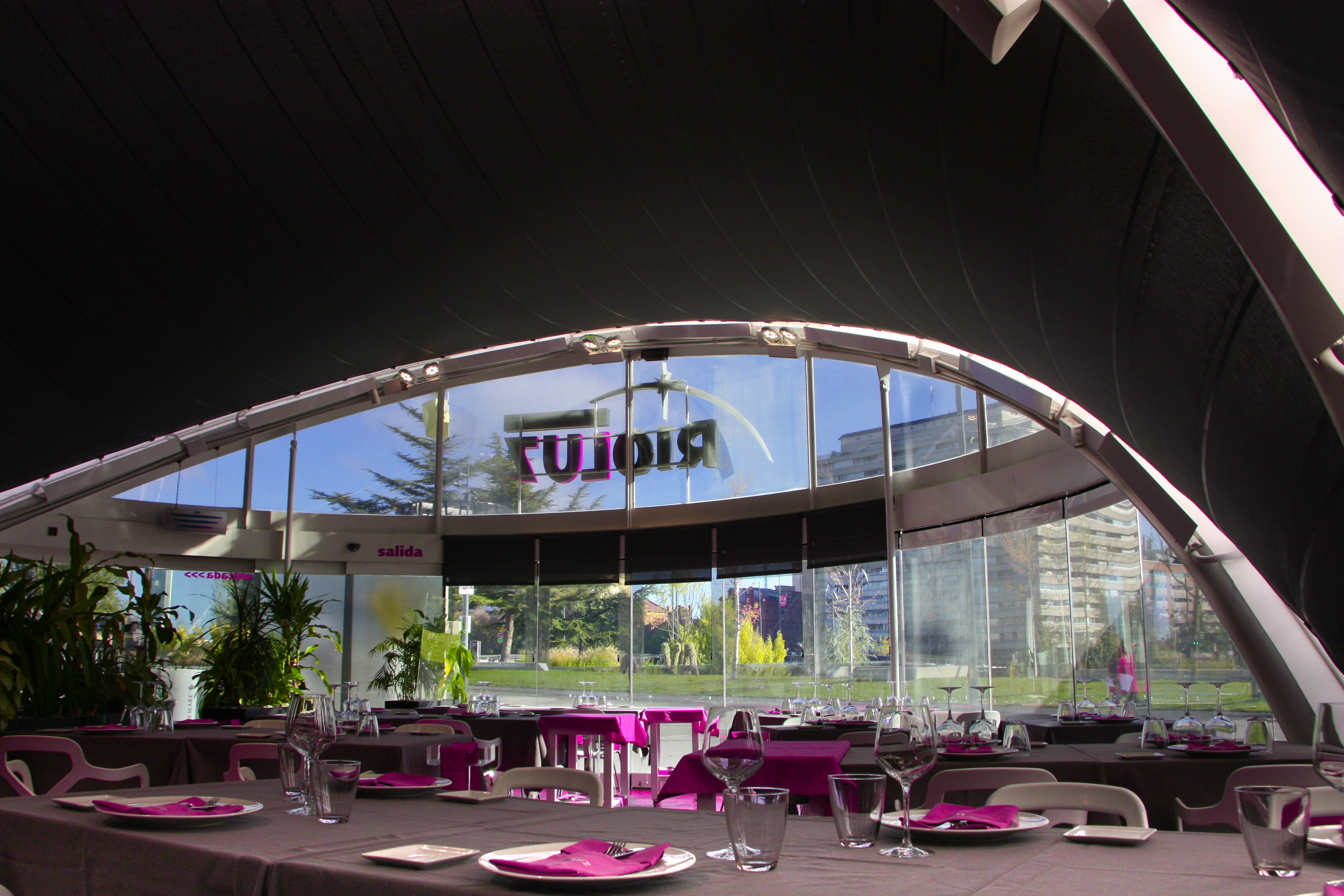 Instalación eléctrica Restaurante Rioluz en Cúpula del Milenio, Valladolid