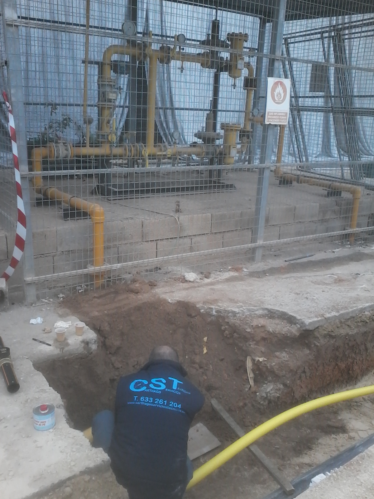 Instalación receptiora de gas en tubería de polietileno.