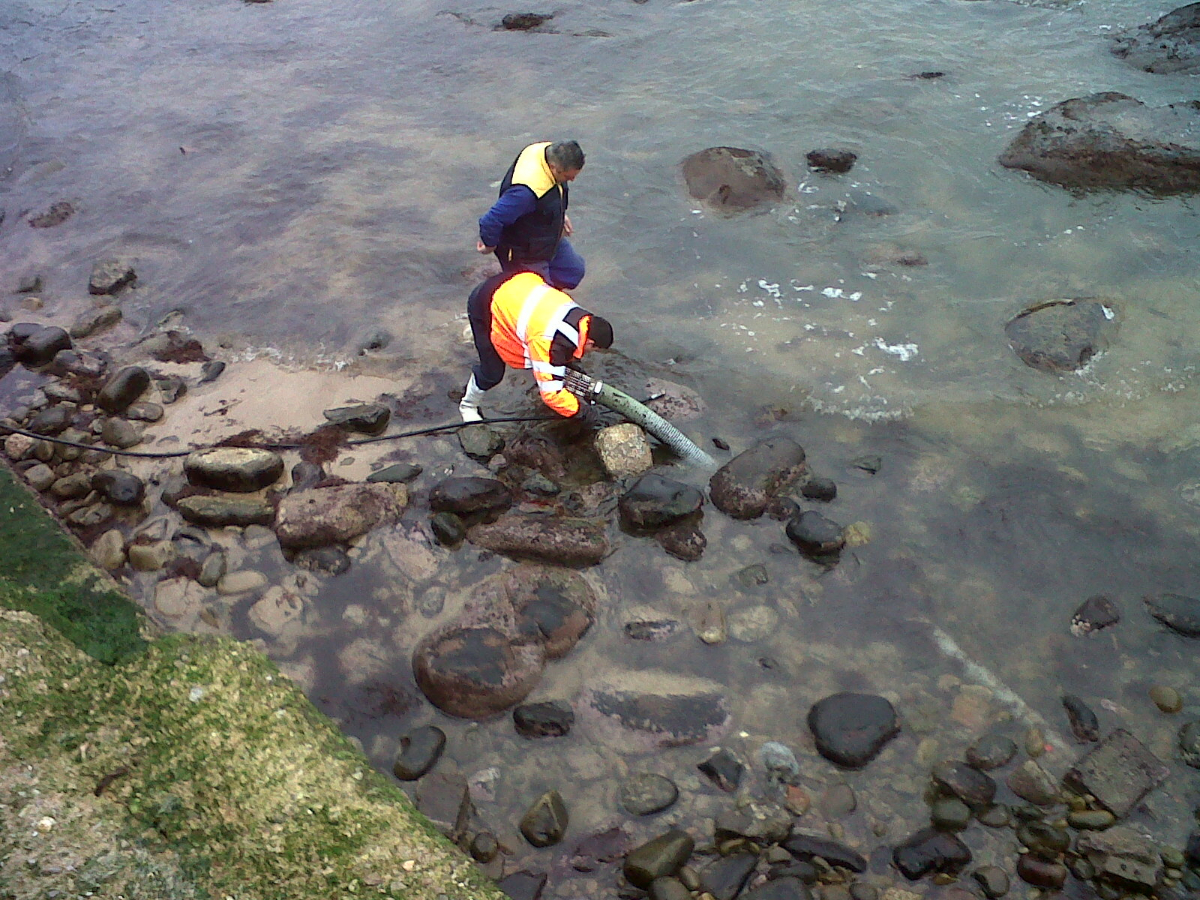 INTERVENCION EN COLECTOR MARITIMO