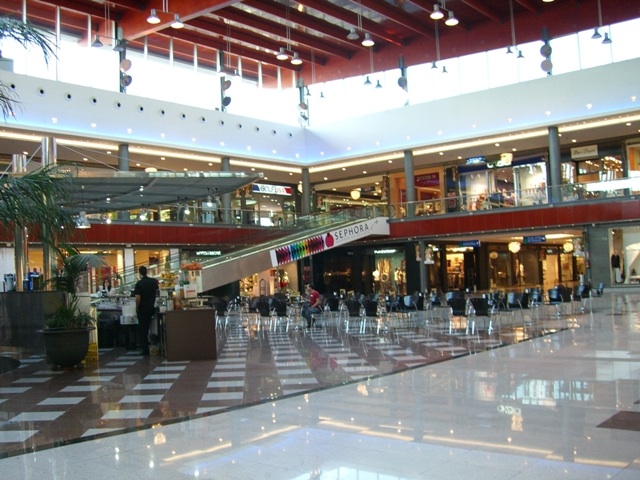 Limpieza 12 horas centro comercial