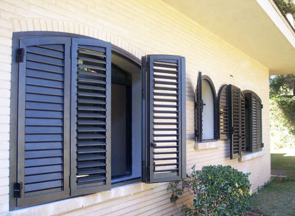 PERSIANA MALLORQUINA CURVA