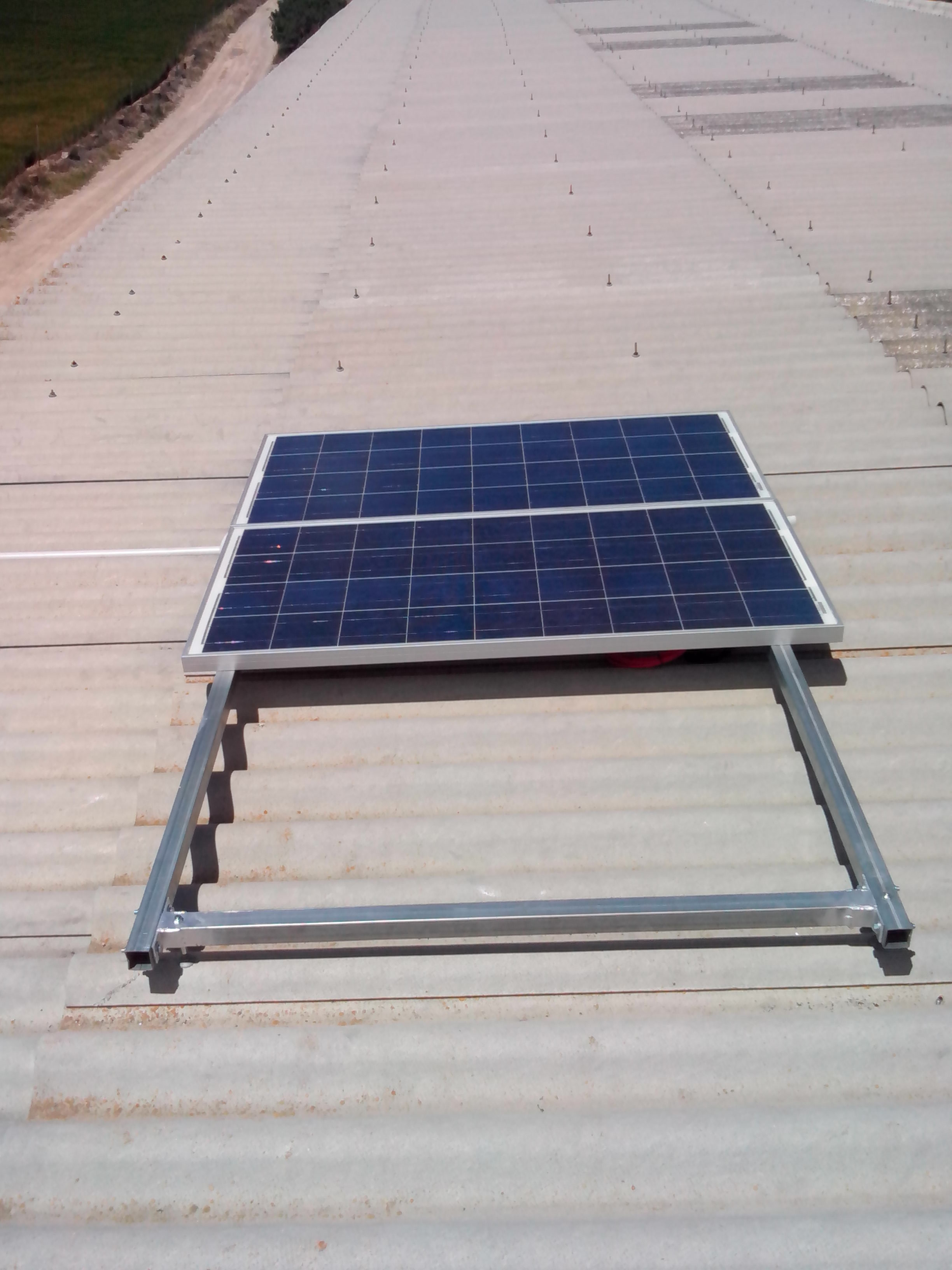 Muntatge plaques solars fotovoltaiques