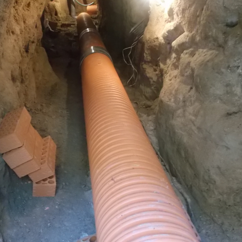 TUBO PVC SN 8 EN MINA