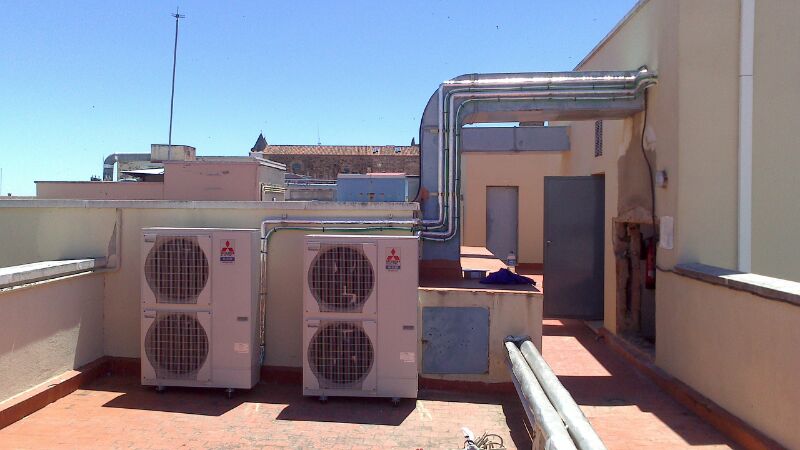 OBRA C/ PINTORES  DE DIPUTACION 