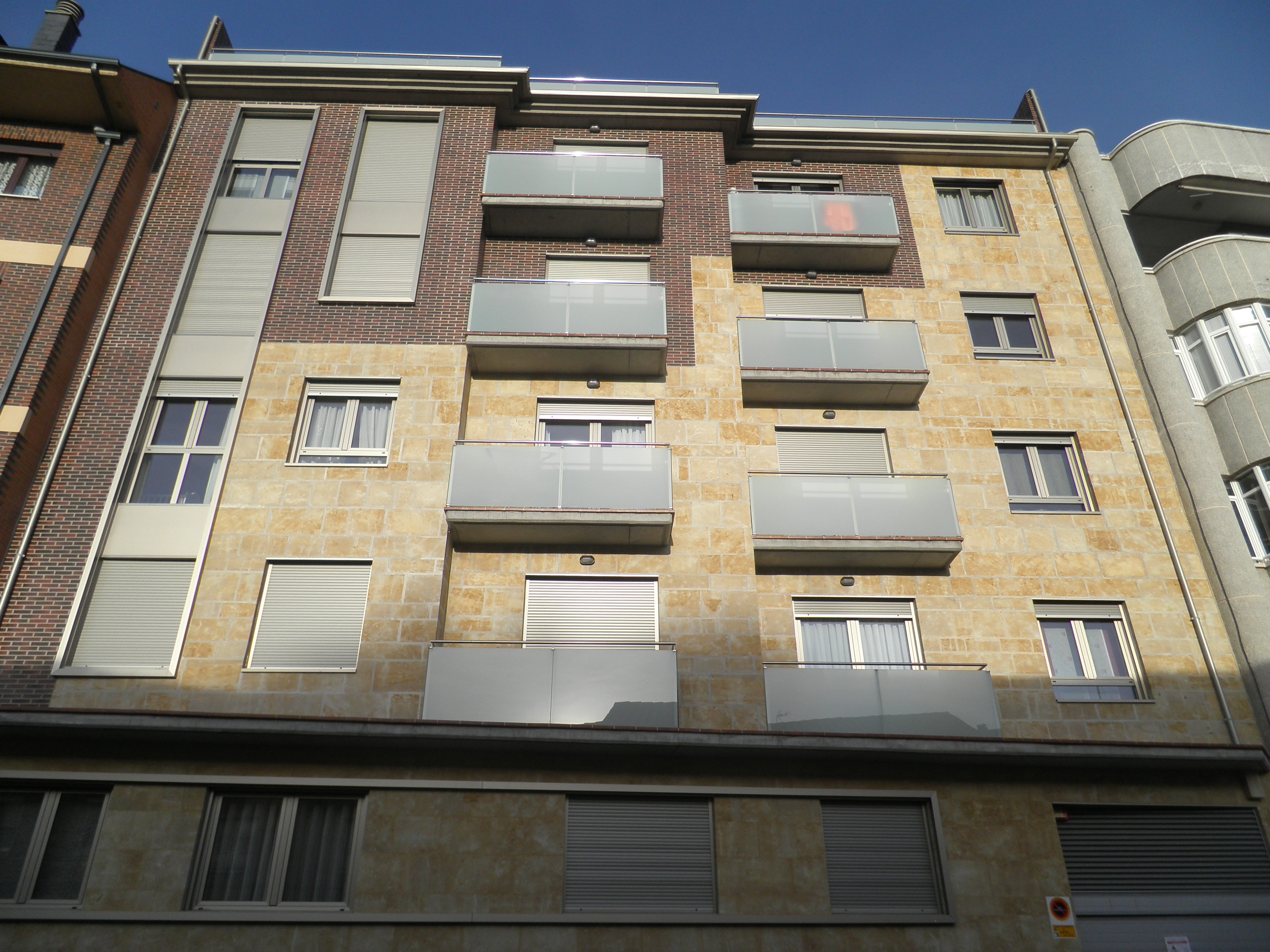 15 viviendas garajes y trasteros en Zamora