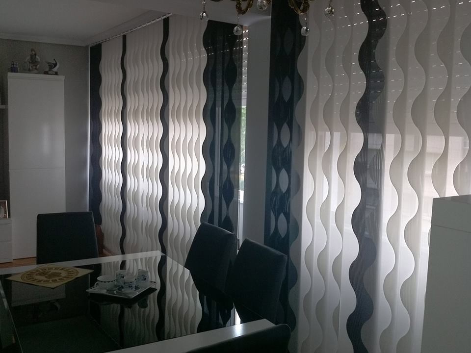 Paneles japoneses en semi-hilo bordado