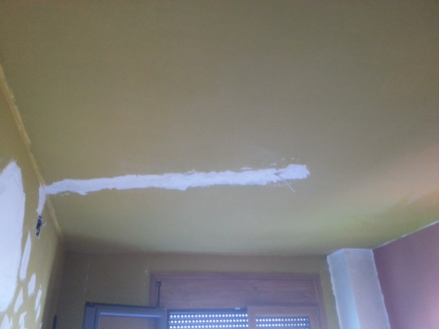 pasado de cableado con regata para poner puntonde luz en hab matri.