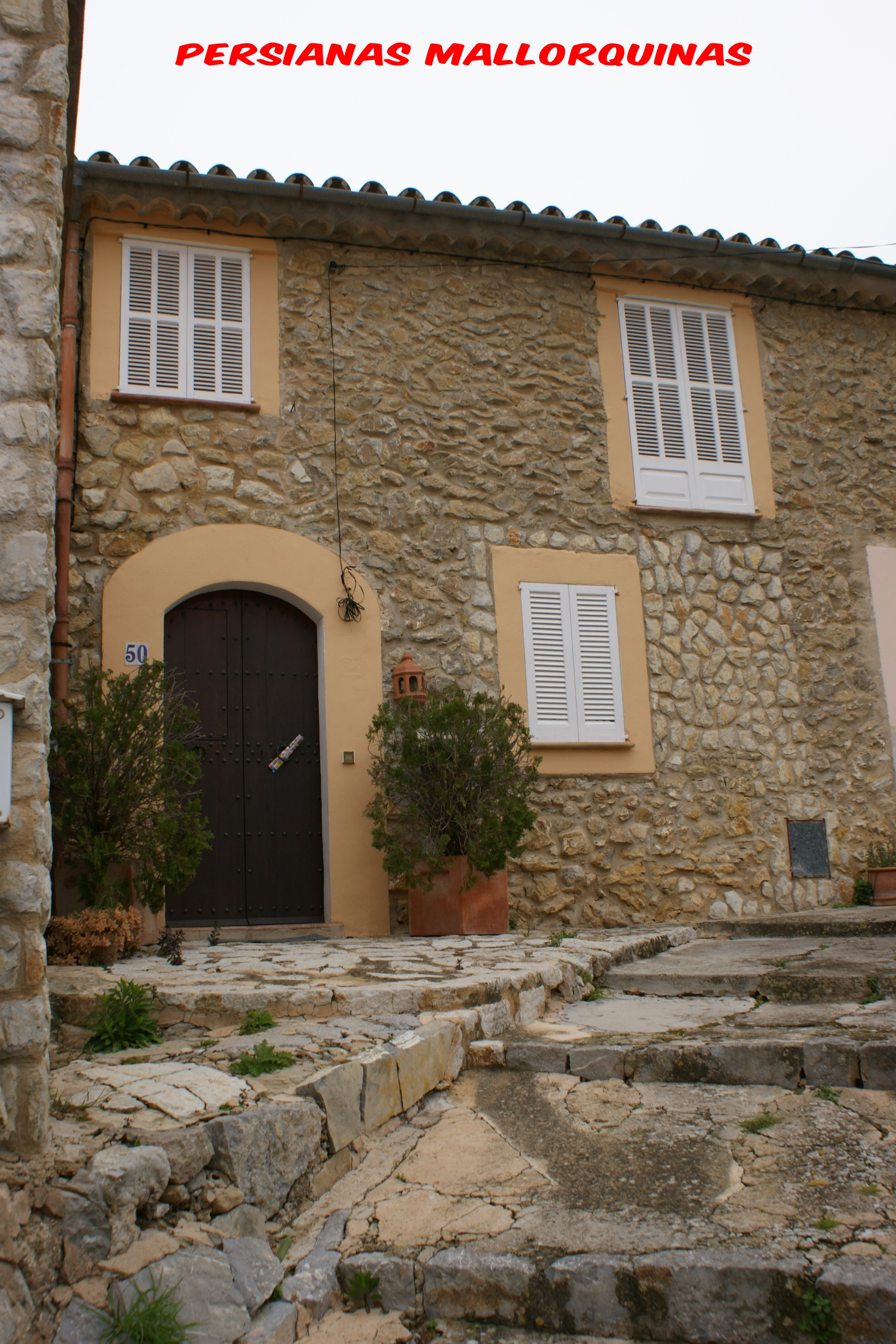 Persianas mallorquinas.