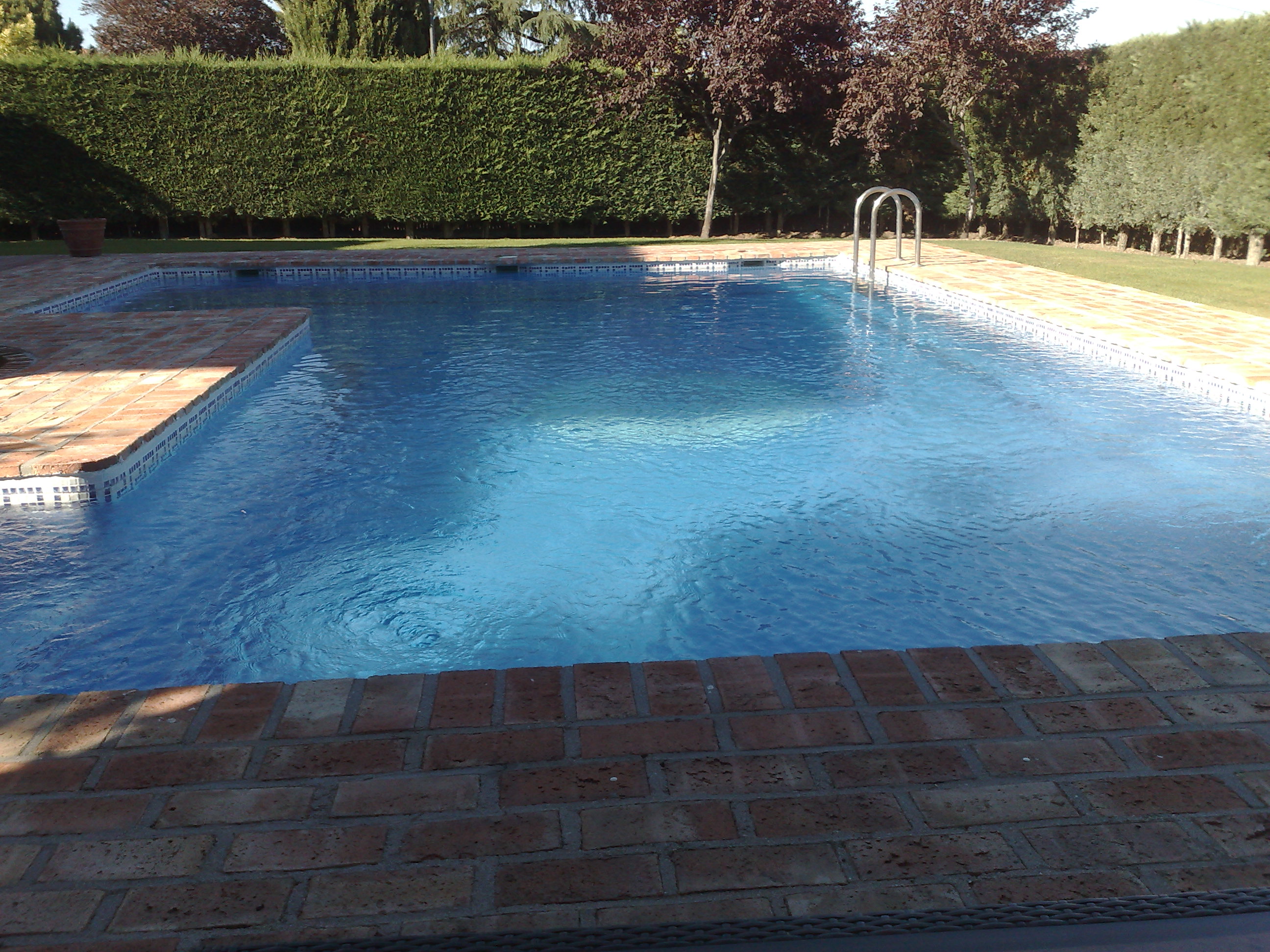 PISCINA DE LADRILLO