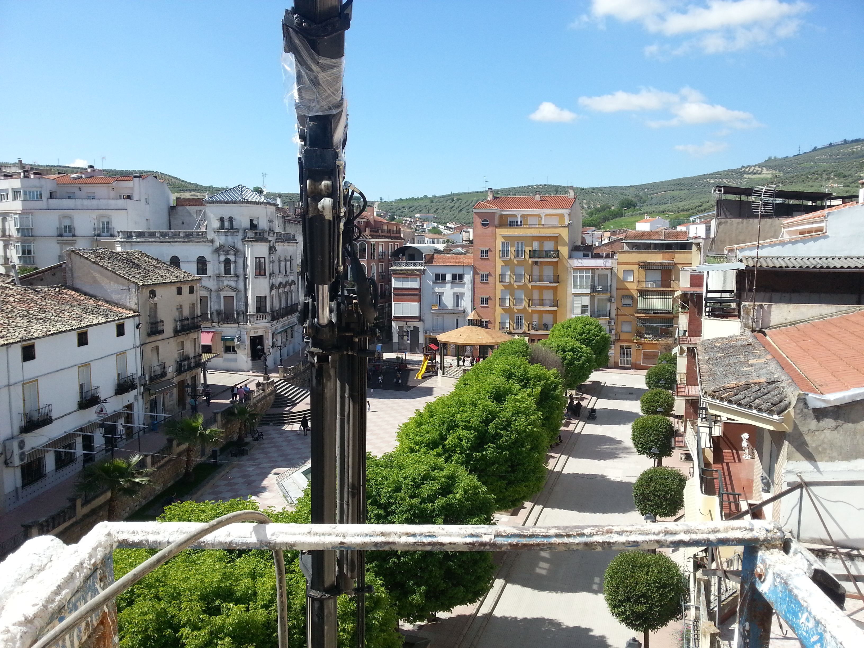 pluma con jeep para lugares complicados