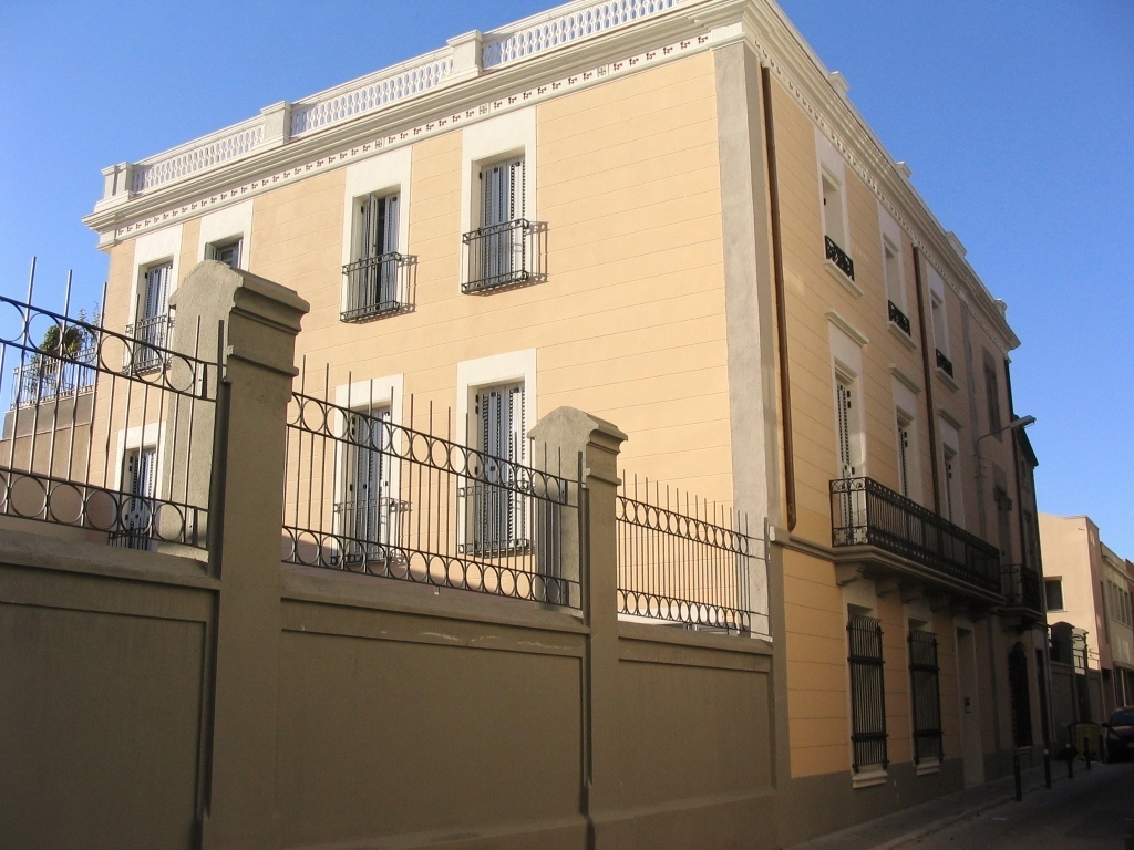 Proyecto arquitectónico y dirección técnica de: Rehabilitación y ampliación de edificio modernista en Sabadell.