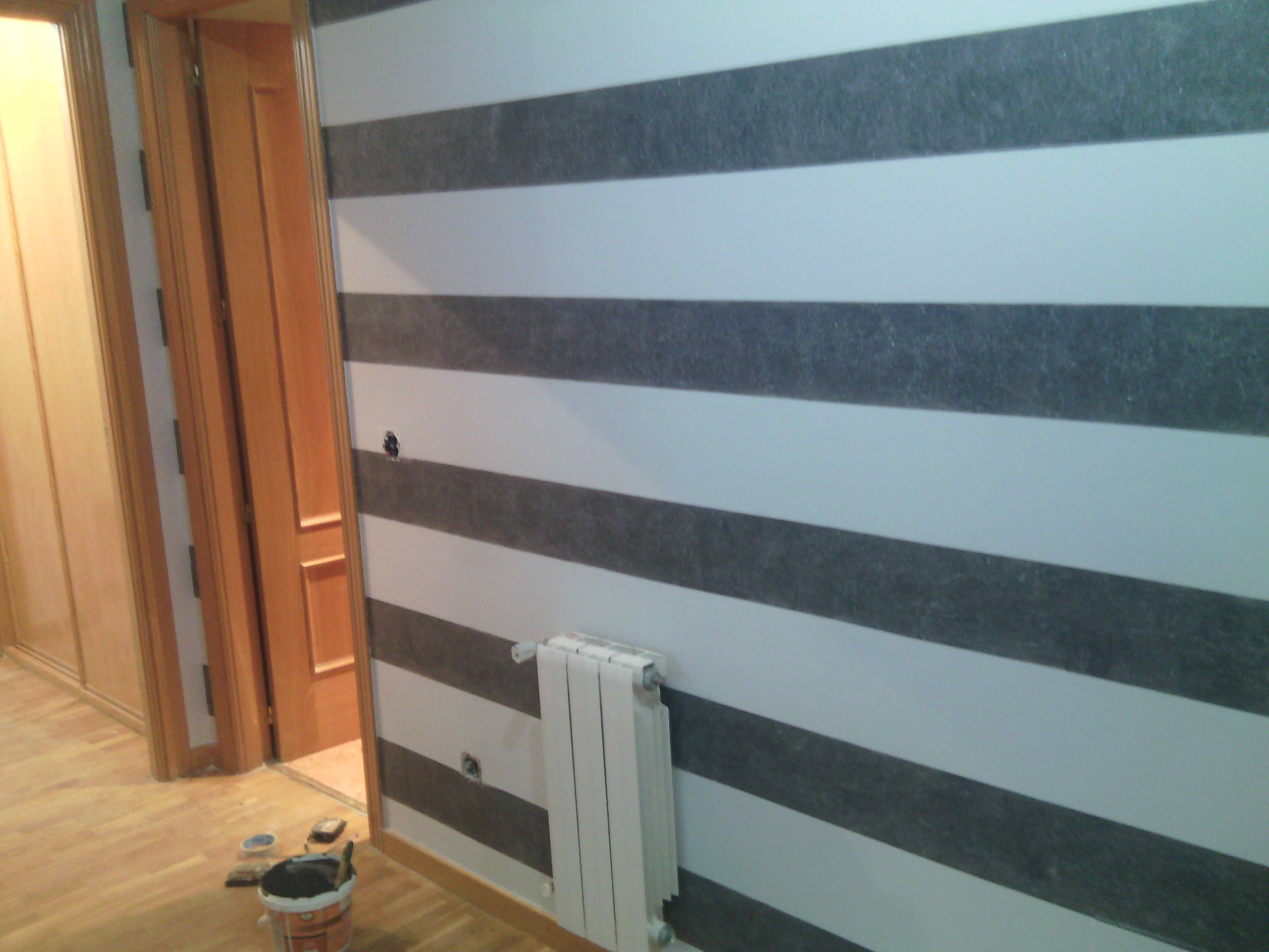 rallas horizontales en coral de osaka