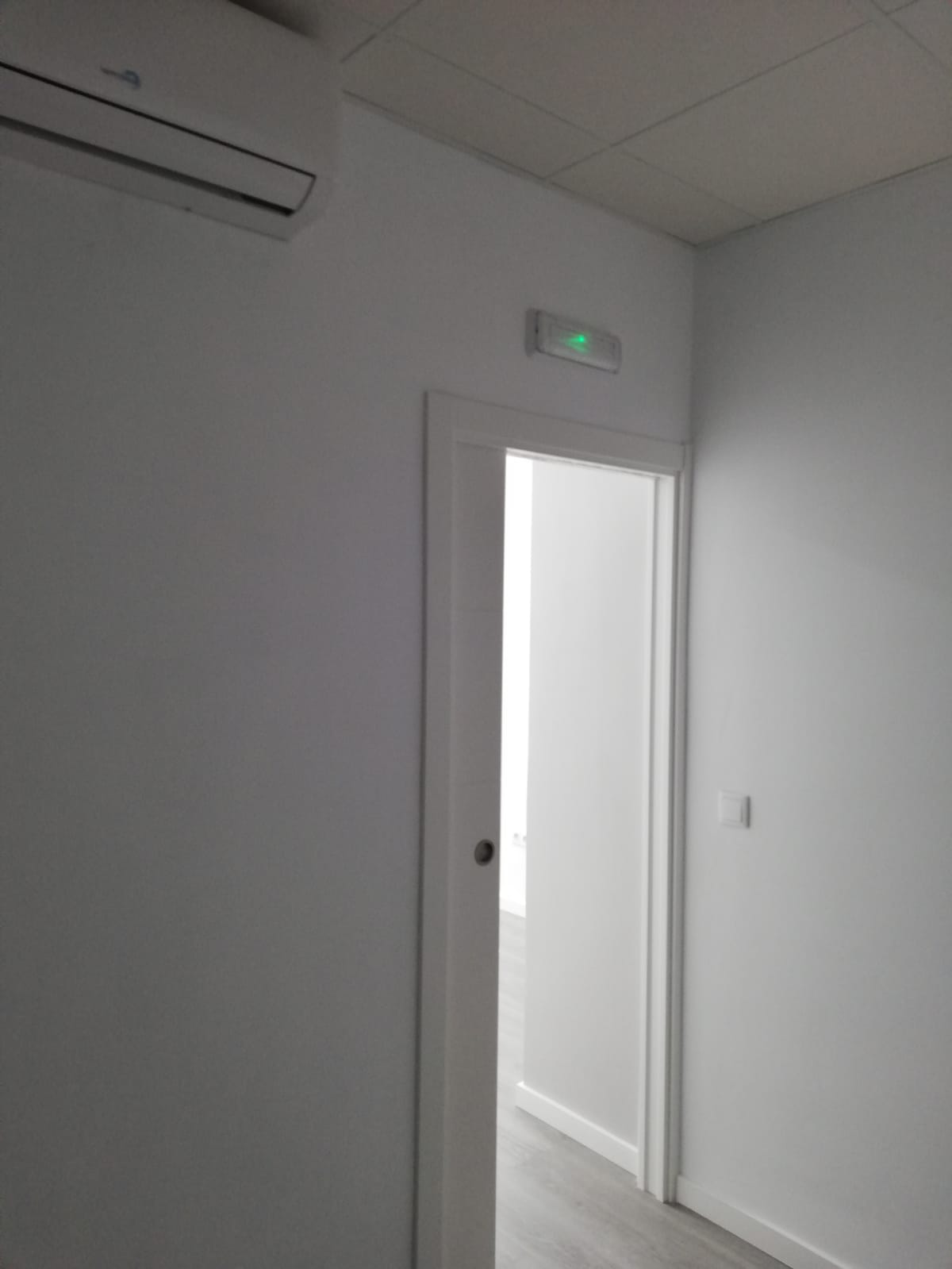 Reforma bajo comercial