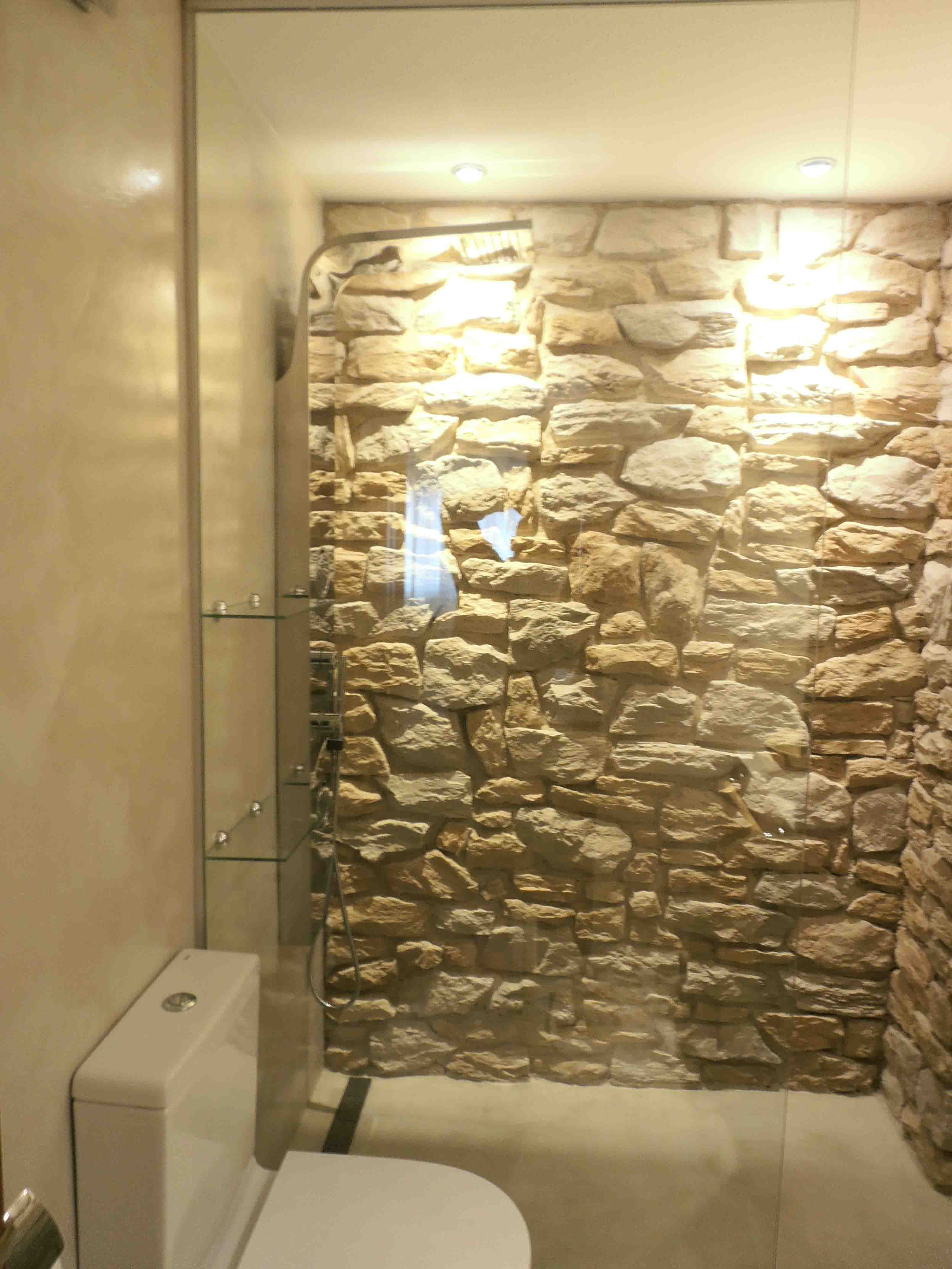 Reforma completa de baño en Galdakano