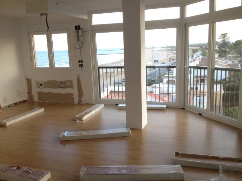 Reforma de piso en la playa