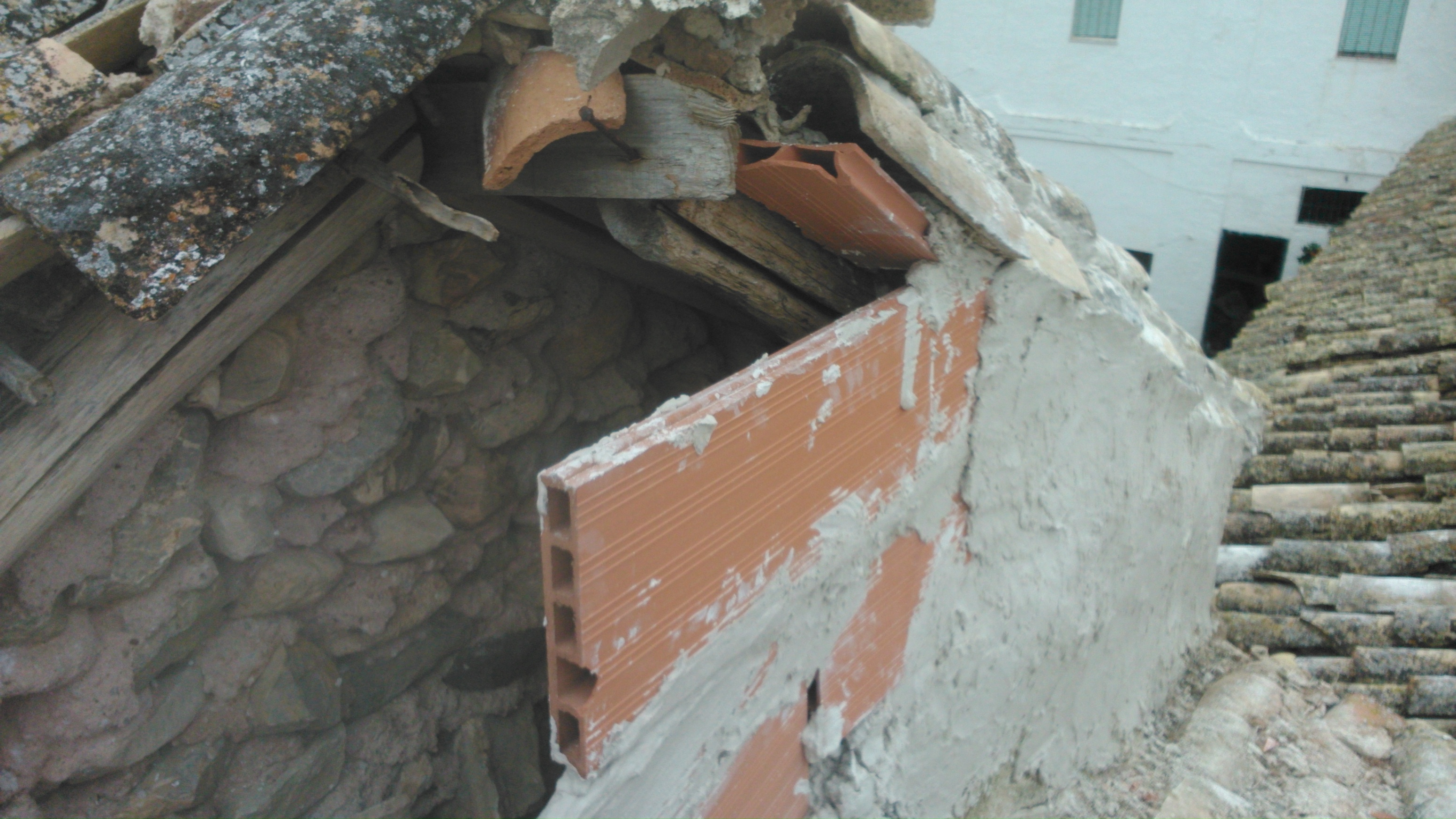 Reforma de testero derrumbado