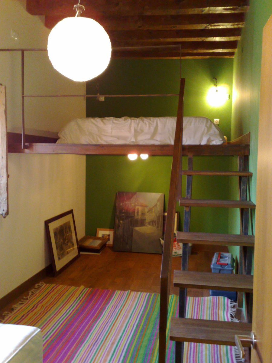 Rehabilitación de antiguos graneros. Dormitorio