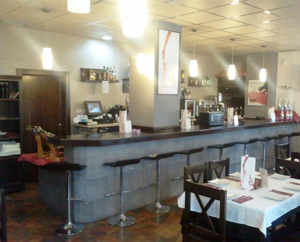 PROINED, realiza proyecto de Restaurante Bar.