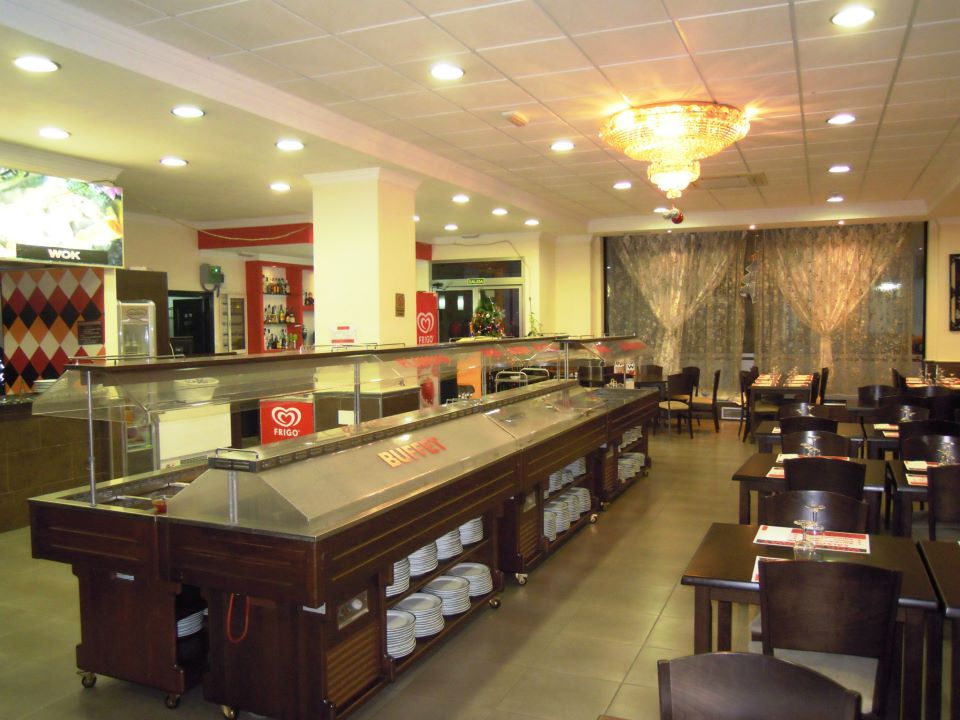 PROINED, realiza proyecto de Restaurante Wok.