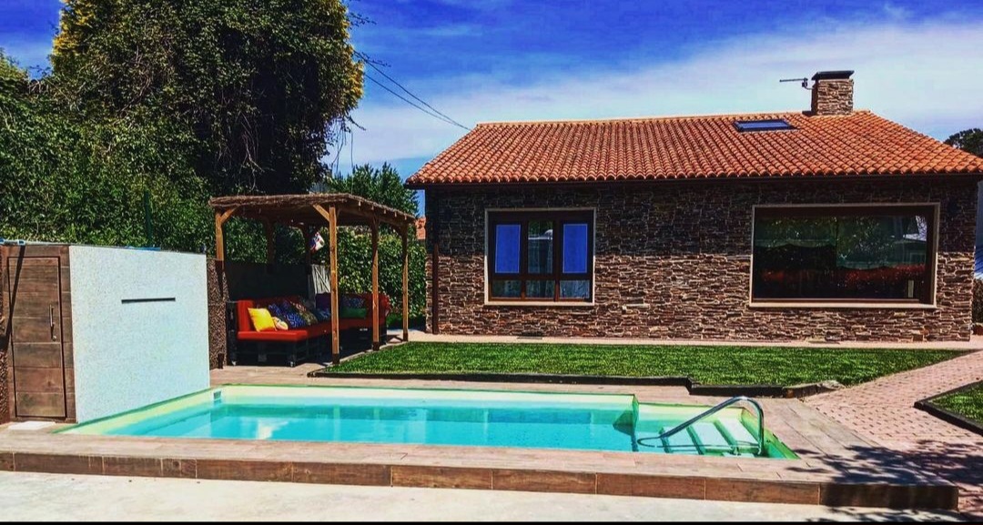 FABRICACIÓN E INSTALACIÓN DE PISCINAS