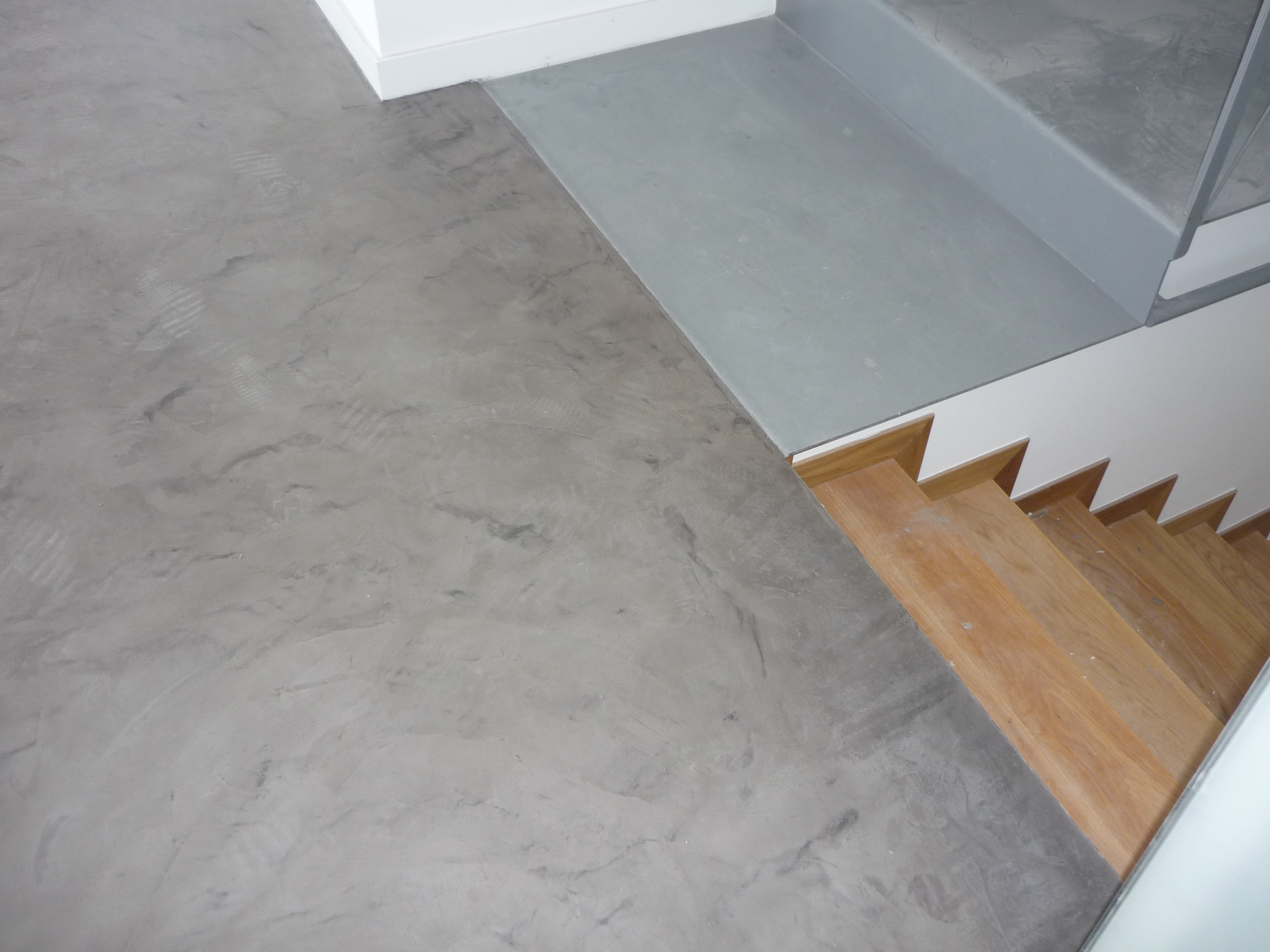 suelo microcemento en vivienda