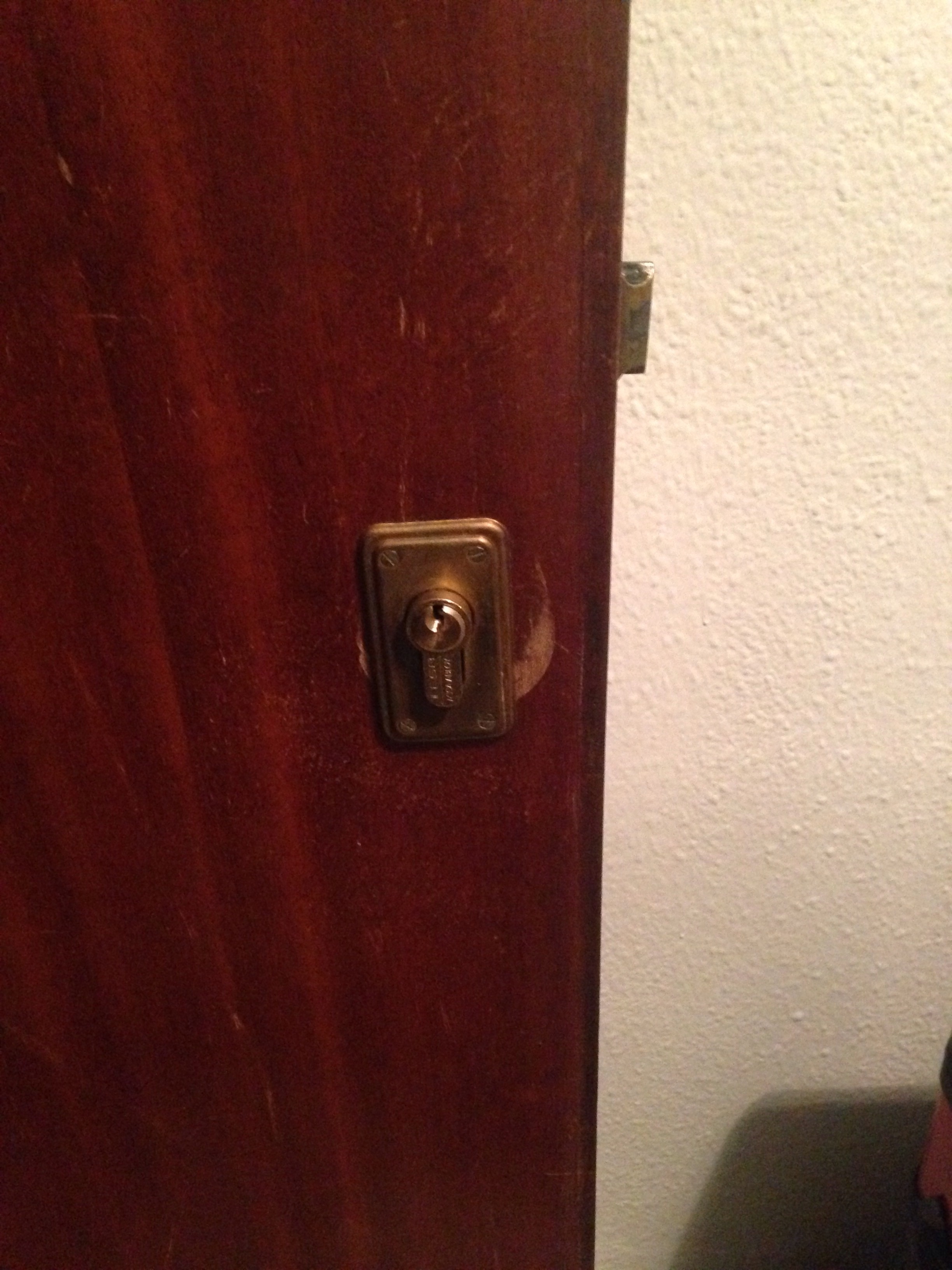 Sustitucion cilindro serreta