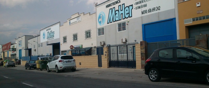 Tres naves industriales