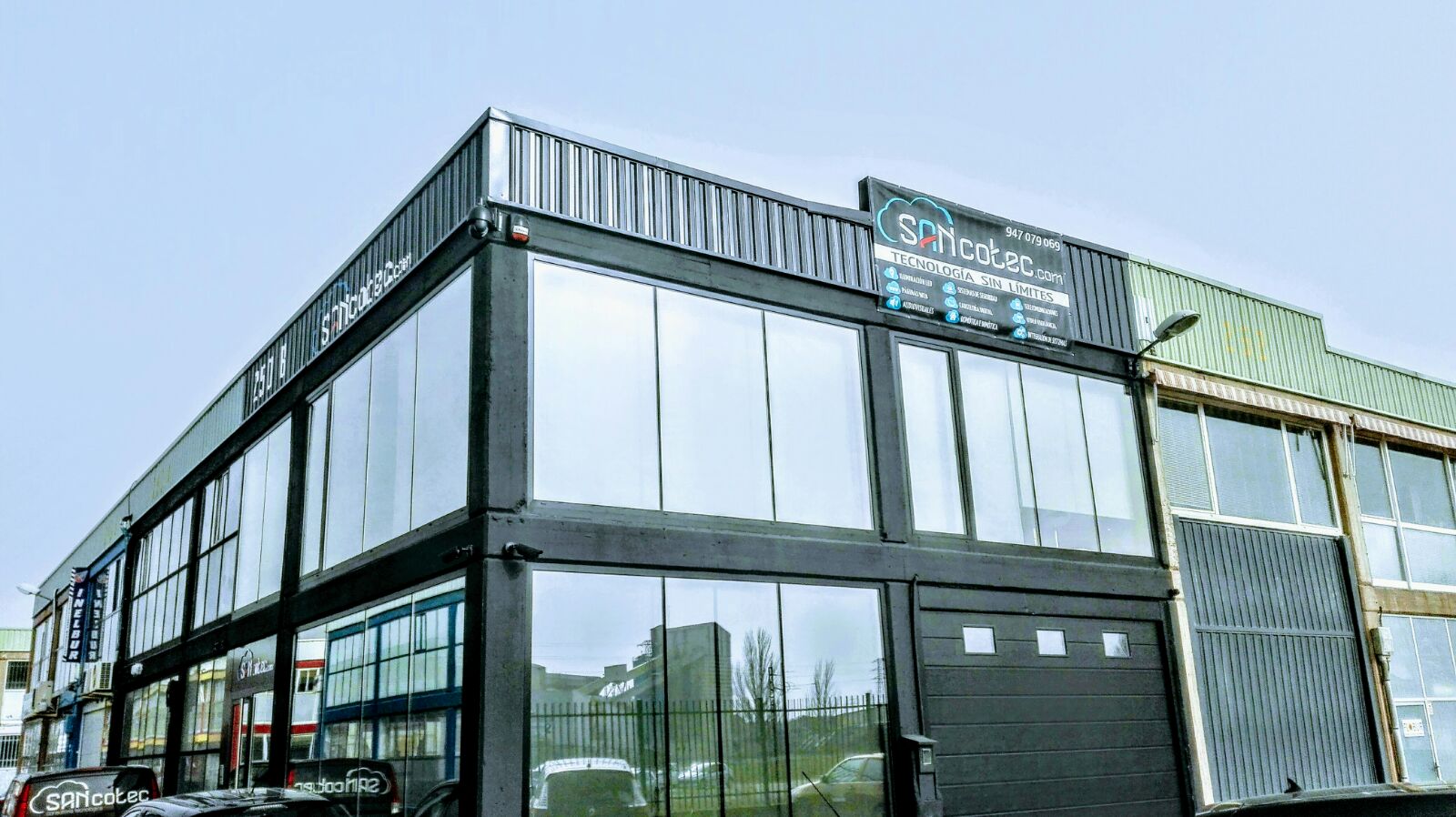 SANcotec - Fachada