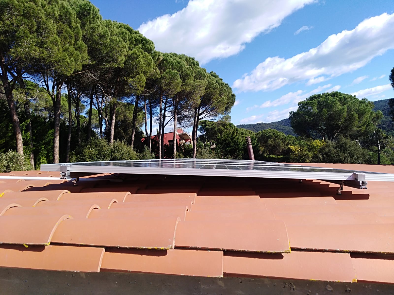 Instal·lació solar fotovoltaica a Girona