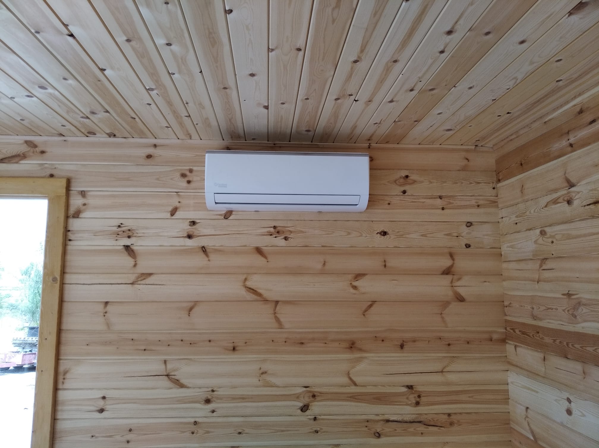 Instalación de split de aire acondicionado