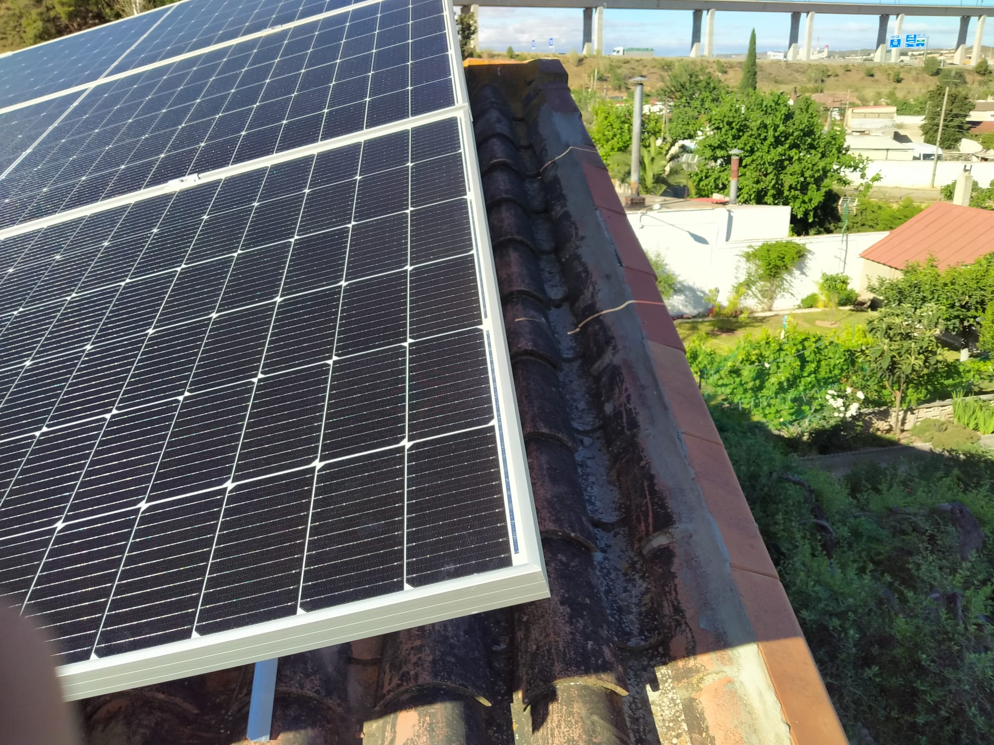 Instalacion inclinada sobre tejado