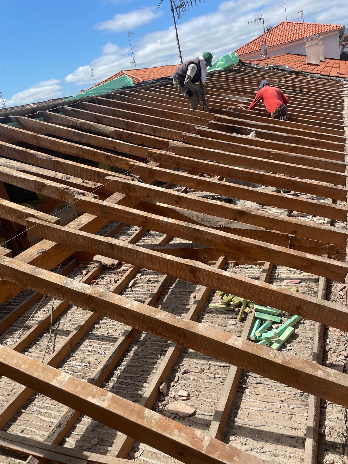 Nivelación de estructura en madera