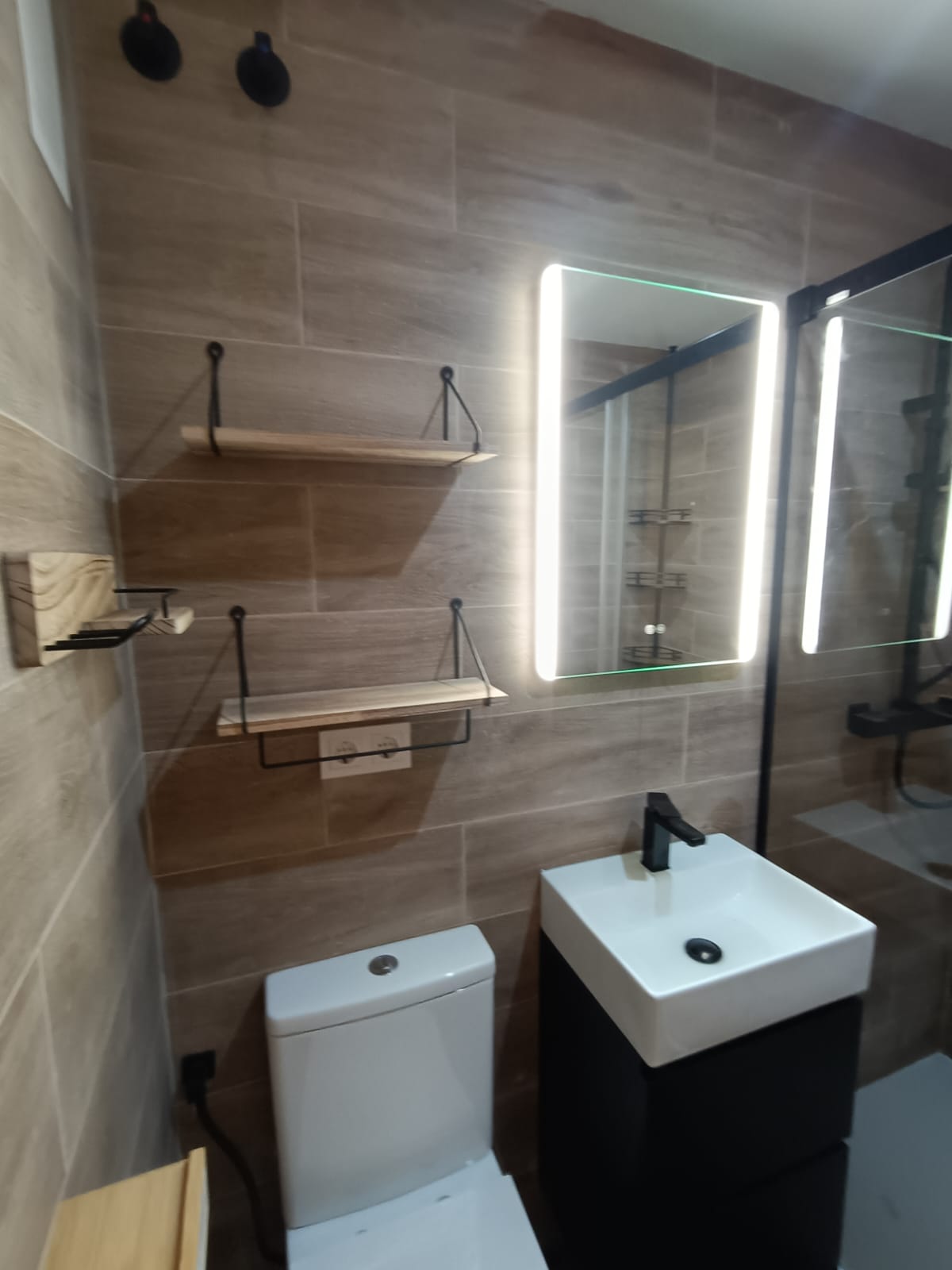 BAÑO COMPLETO REFORMADO