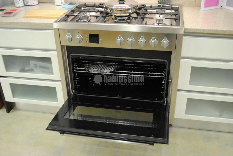 Cocina lacada texturizada 1200 €