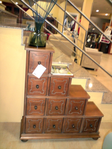 Oferta liquidación, muebles con grandes descuentos